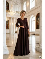 309-14 AMBER elegantné dlhé čipkované šaty s výstrihom - čokoládové