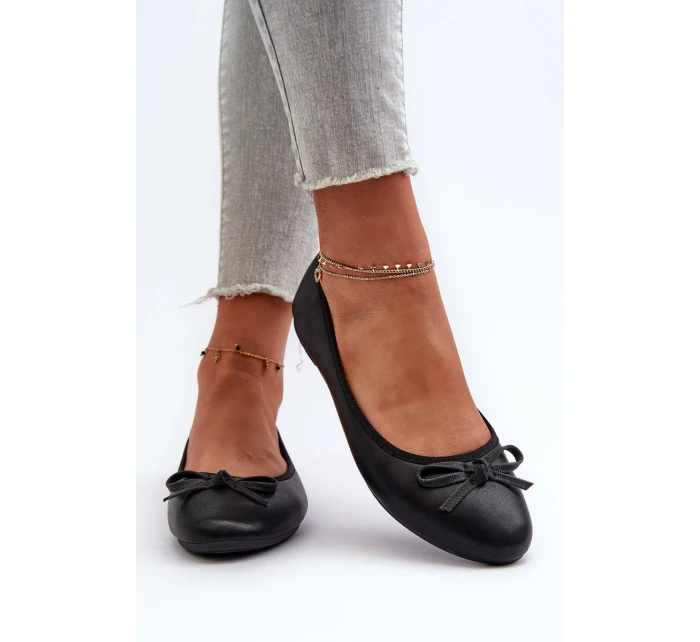 Baletky z ekologické kůže s černou mašlí