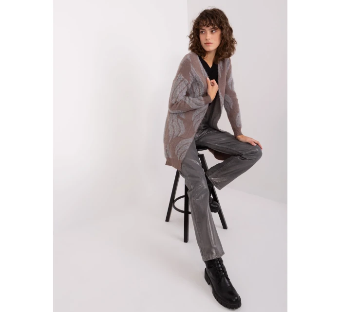 Sweter AT SW model 19014842 ciemny brązowy - FPrice Sweter AT SW model 19014842 ciemny brązowy - FPrice