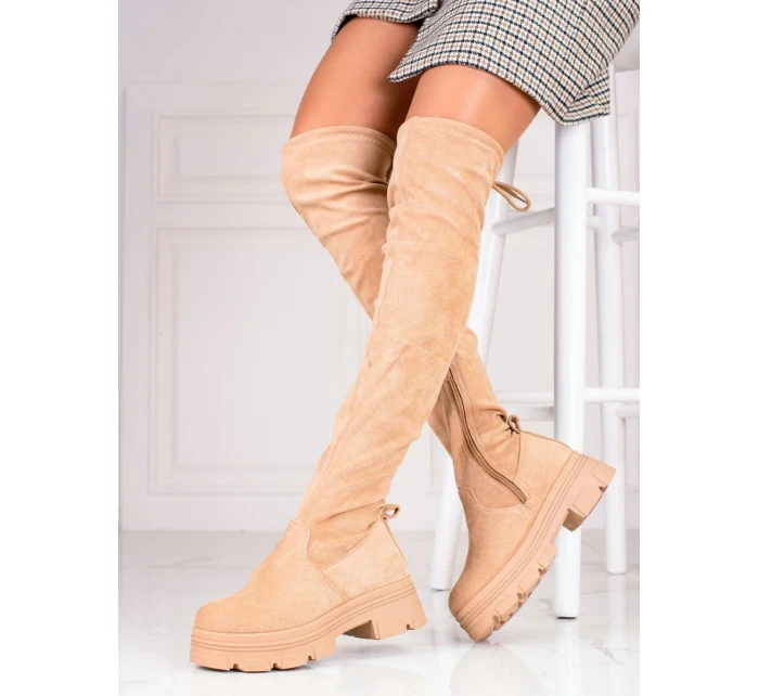 Jedinečné hnedé dámske topánky na širokom podpätku Jedinečné hnedé dámske topánky na širokom podpätku