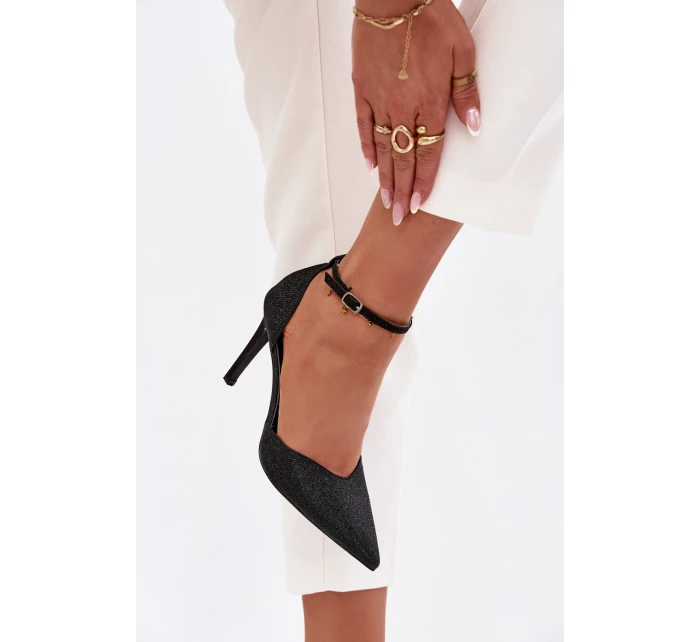 Lesklé lodičky s páskem černé model 21788298 - Boto Lesklé lodičky s páskem černé model 21788298 - Boto