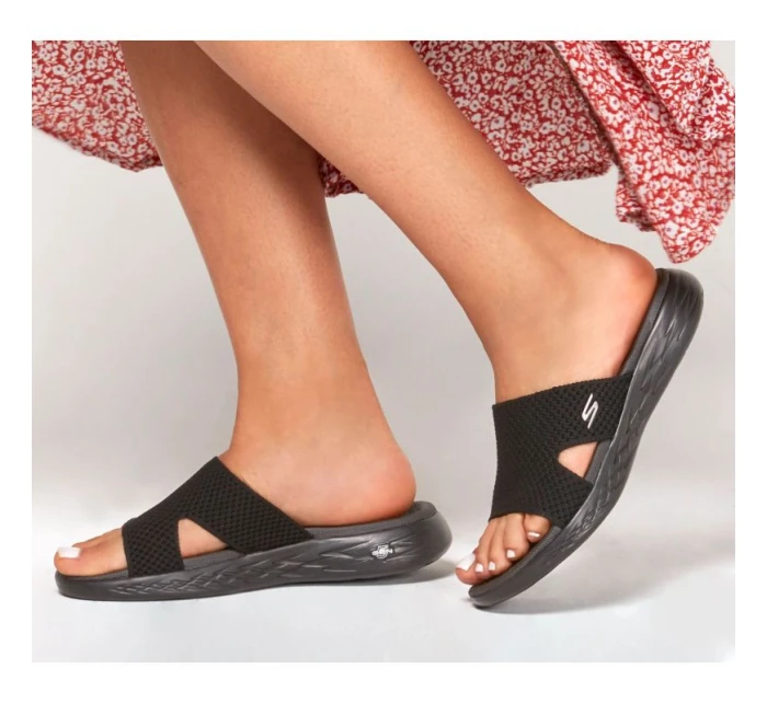 600  W dámské žabky model 21953454 - Skechers