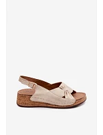 Pohodlné dámské sandály na platformě zlaté model 22133239 - Boto