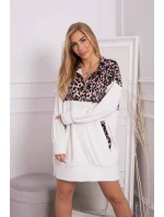 Velúrové šaty s maskovacím motívom ecru Velúrové šaty s maskovacím motívom ecru