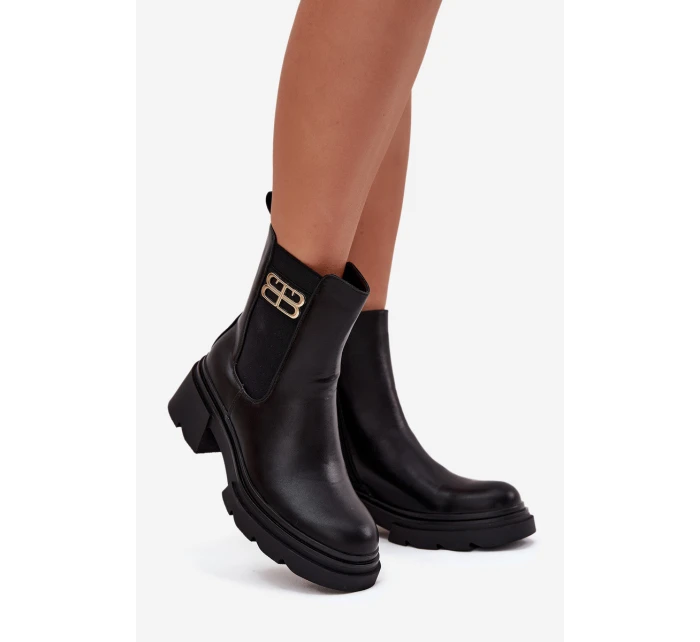 Dámské kotníkové boty se zlatým detailem zateplené černé model 21710118 - Boto Dámské kotníkové boty se zlatým detailem zateplené černé model 21710118 - Boto