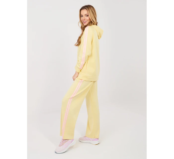 Súprava IT KMPL 21782.91 svetložltá