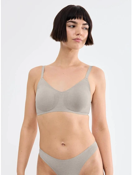 Dámska podprsenka ZERO Feel Pure Soft v krémovej farbe Creamy Dream – SLOGGI Dámska podprsenka ZERO Feel Pure Soft v krémovej farbe Creamy Dream – SLOGGI
