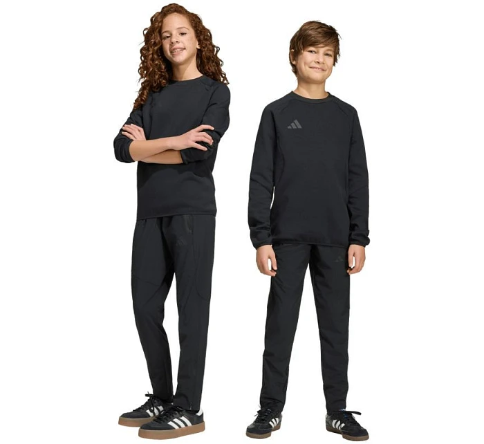 Adidas Tiro 26 Cestovné tkané nohavice pre deti Black JM5556 Adidas Tiro 26 Cestovné tkané nohavice pre deti Black JM5556