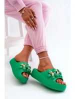 Dámske penové papuče s ozdobou na hrubej podrážke, zelené Bremavia