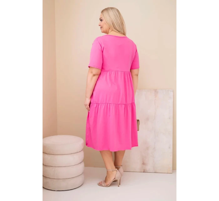 Dámske bavlnené plus size šaty s krátkymi rukávmi a volánom v ružovej farbe
