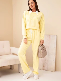Dámska súprava mikiny s maslovým golierom a rovných nohavíc žltá