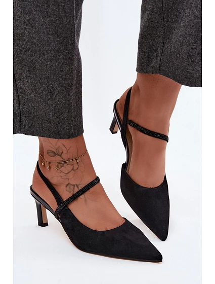 Kožené semišové sandály na podpatku s ozdobnou páskou D&A CR61-3048 černé