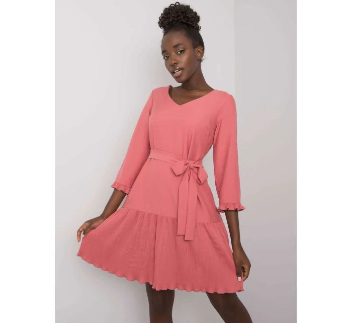 Šaty LK SK model 15406559 tmavě růžová - FPrice Šaty LK SK model 15406559 tmavě růžová - FPrice