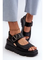 Dámské sandály na podrážce a platformě z ekokože černé model 21658356 - VINCEZA Dámské sandály na podrážce a platformě z ekokože černé model 21658356 - VINCEZA