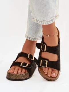 Dámské pantofle na korkové platformě se zlatými sponami Černé model 21919293 - Boto