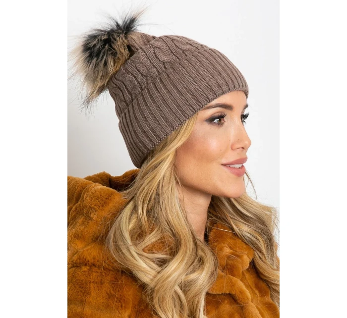 Model uzáveru 208258 AT