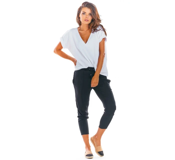 Dámské 3/4 kalhoty model 18775292 Černá - awama Dámské 3/4 kalhoty model 18775292 Černá - awama