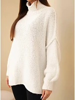 Dámský oversize svetr s příměsí model 22391390 rolákem a širokými rukávy ecru - K-Fashion