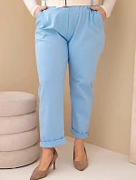 Dámske bavlnené nohavice s opaskom v modrej farbe