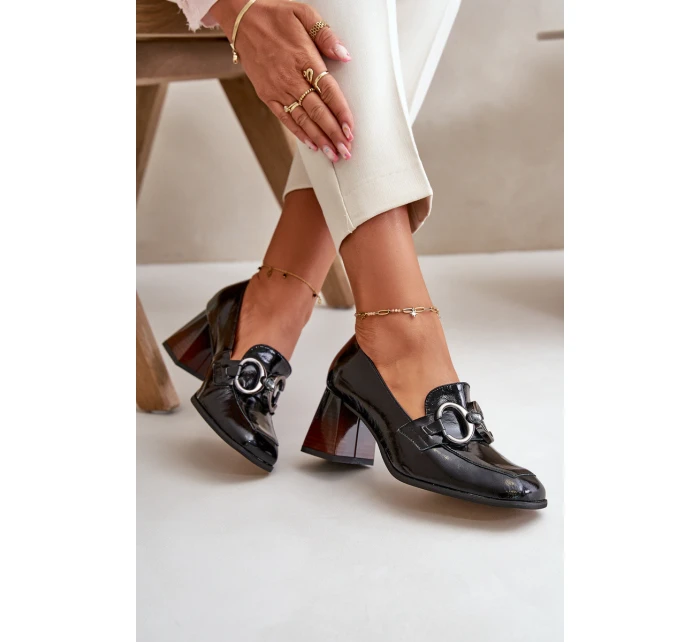 Skórzane Czółenka Z Ozdobą Czarne Laura Messi 2845