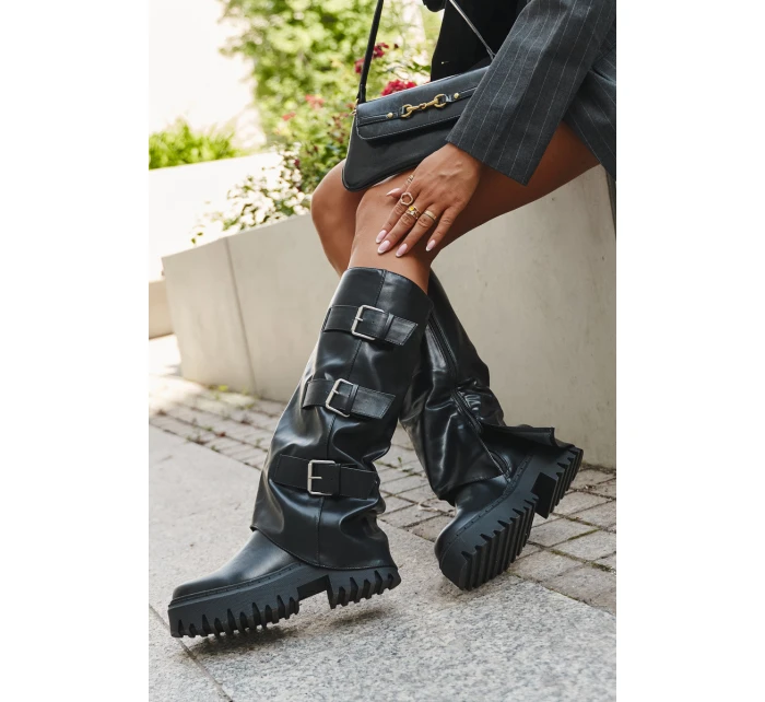 Zateplené dámské kozačky se  Černé model 21709299 - Boto