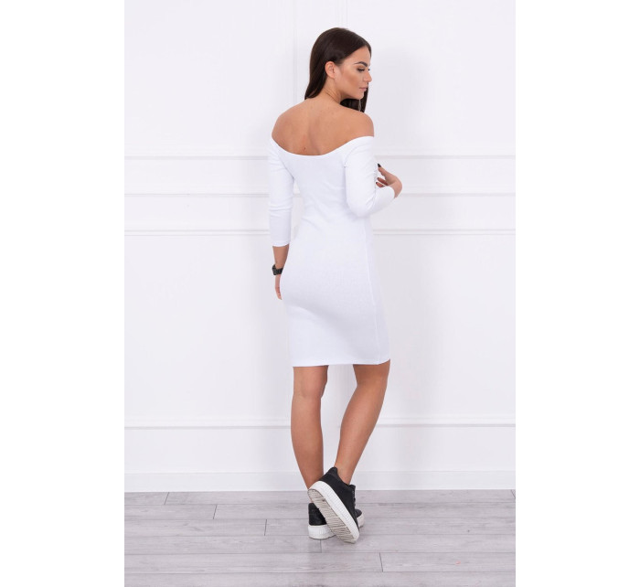 Pruhované priliehavé šaty biele