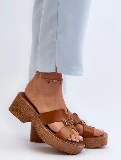 Zazoo 40412 Skórzane Eleganckie Klapki Damskie Ze Złotą Ozdobą Brązowe