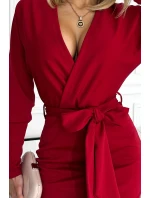 Dámské šaty ve vínové bordó barvě s výstřihem na zádech model 17916570 - numoco Dámské šaty ve vínové bordó barvě s výstřihem na zádech model 17916570 - numoco