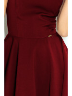 Rozšírené dámske šaty v bordovej farbe s výstrihom v tvare srdca model 6703274