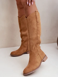 Dámské kozačky na nízkém podpatku camel model 22349395 - Boto