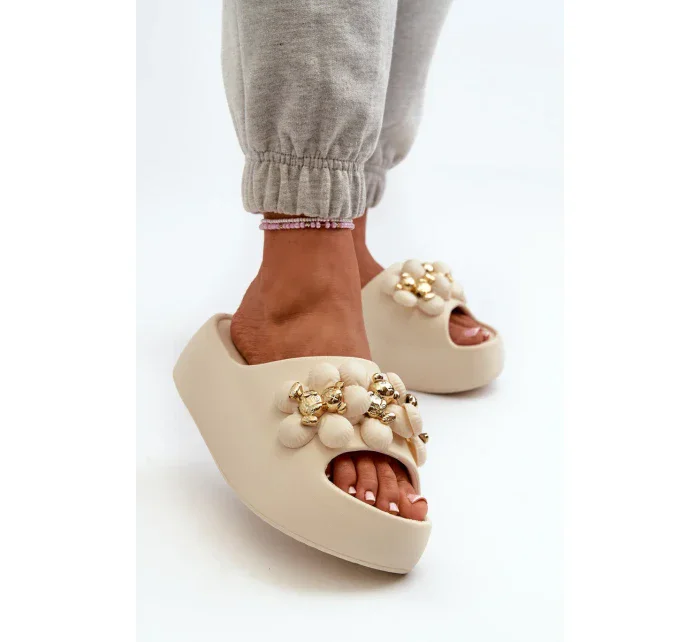 Dámské pěnové pantofle s ozdobami na silné světle béžová model 20455574 - Kesi