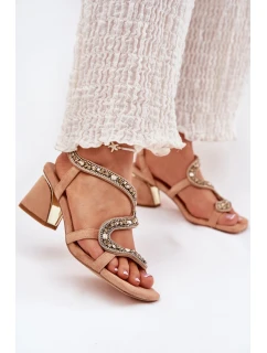 Sandále na podpätku model 212357 Krok vo veľkom štýle