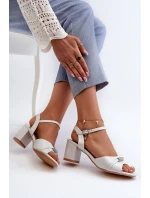 Dámské sandály z eko kůže na podpatku s ozdobami stříbrné model 21658163 - VINCEZA