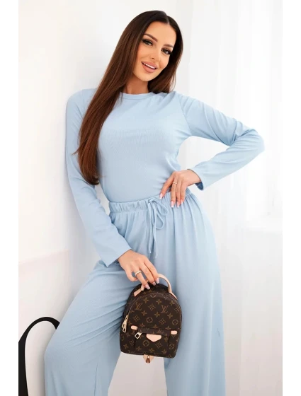 Dámska súprava z viskózy s blúzkou a širokými nohavicami modrá