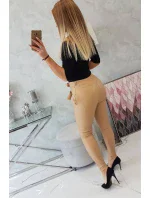 Kožené kalhoty zavazované vpředu v béžové barvě