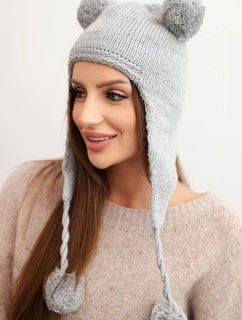 Dámska zimná pletená čiapka s bambuľkami medveď K476 sivá