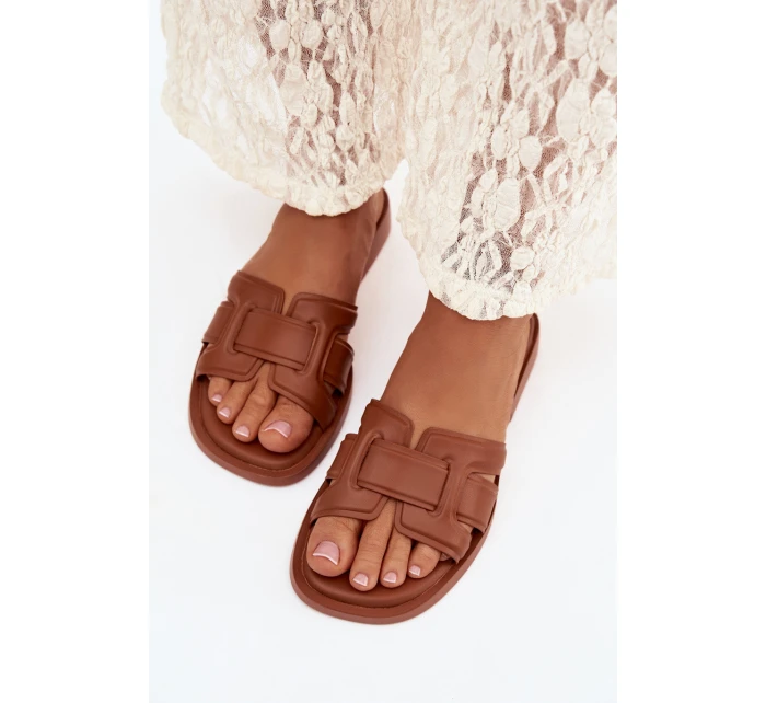 Dámské pantofle na plochém podpatku Camel model 21900529 - Boto