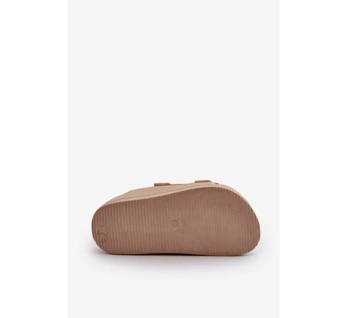 Dětské lehké žabky s přezkami BIG STAR model 21651519 béžové - Big Star Shoes Dětské lehké žabky s přezkami BIG STAR model 21651519 béžové - Big Star Shoes