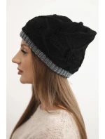 Dámská zimní čepice z vlny s vzorem černá + šedá model 21782991 - K-Fashion