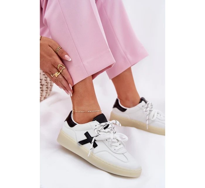 Nízké Dámské Sportovní Boty Bílé model 21685924 - Boto