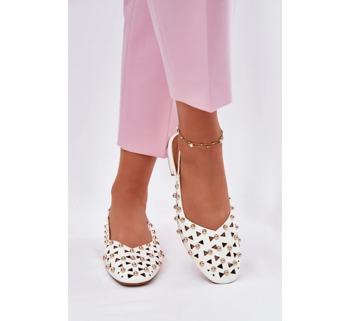 Zdobené Baleríny Na Plochém Podpatku Bílé model 21696513 - Boto