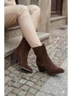 Semišové dámské boty kovbojky na podpatku zateplené čokoládové Dylira Semišové dámské boty kovbojky na podpatku zateplené čokoládové Dylira