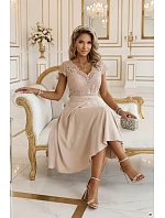 šifonové šaty s krajkovým výstřihem béžové model 22104257 - numoco šifonové šaty s krajkovým výstřihem béžové model 22104257 - numoco