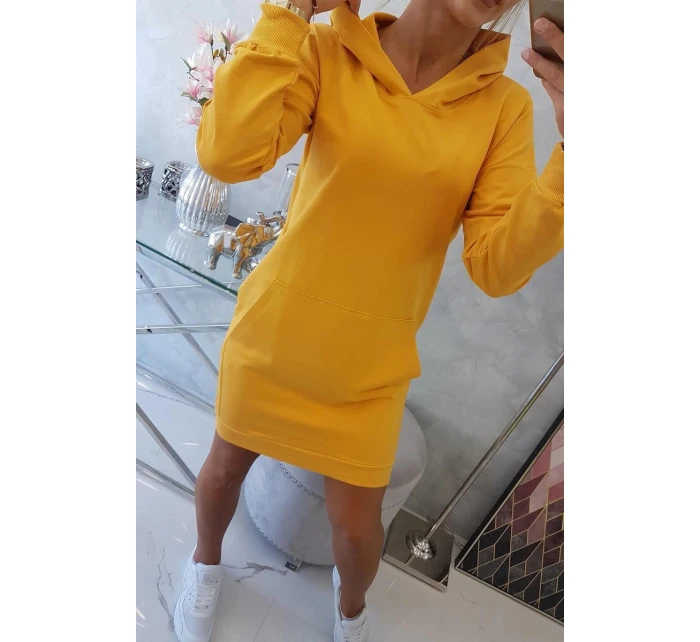 Šaty s kapucí hořčicové