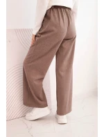 Dámske nohavice so širokými nohavicami a opaskom camel
