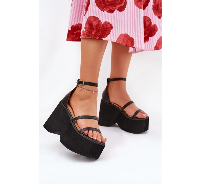 Dámské Sandály Na Masivní Platformě A Klínu Černé model 21688207 - Boto Dámské Sandály Na Masivní Platformě A Klínu Černé model 21688207 - Boto