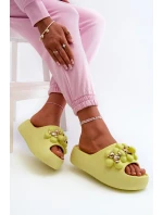 Dámske penové papuče s ozdobou na hrubej podrážke, limetkové Bremavia
