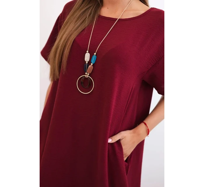 Šaty s kapsami a přívěskem tmavě vínová Šaty s kapsami a přívěskem tmavě vínová