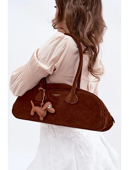 Kožená kabelka s přívěskem Camel model 22111644 - Flora&Co Kožená kabelka s přívěskem Camel model 22111644 - Flora&Co
