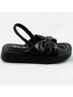 Černé sandály na platformě model 17349568 - Mix Feel